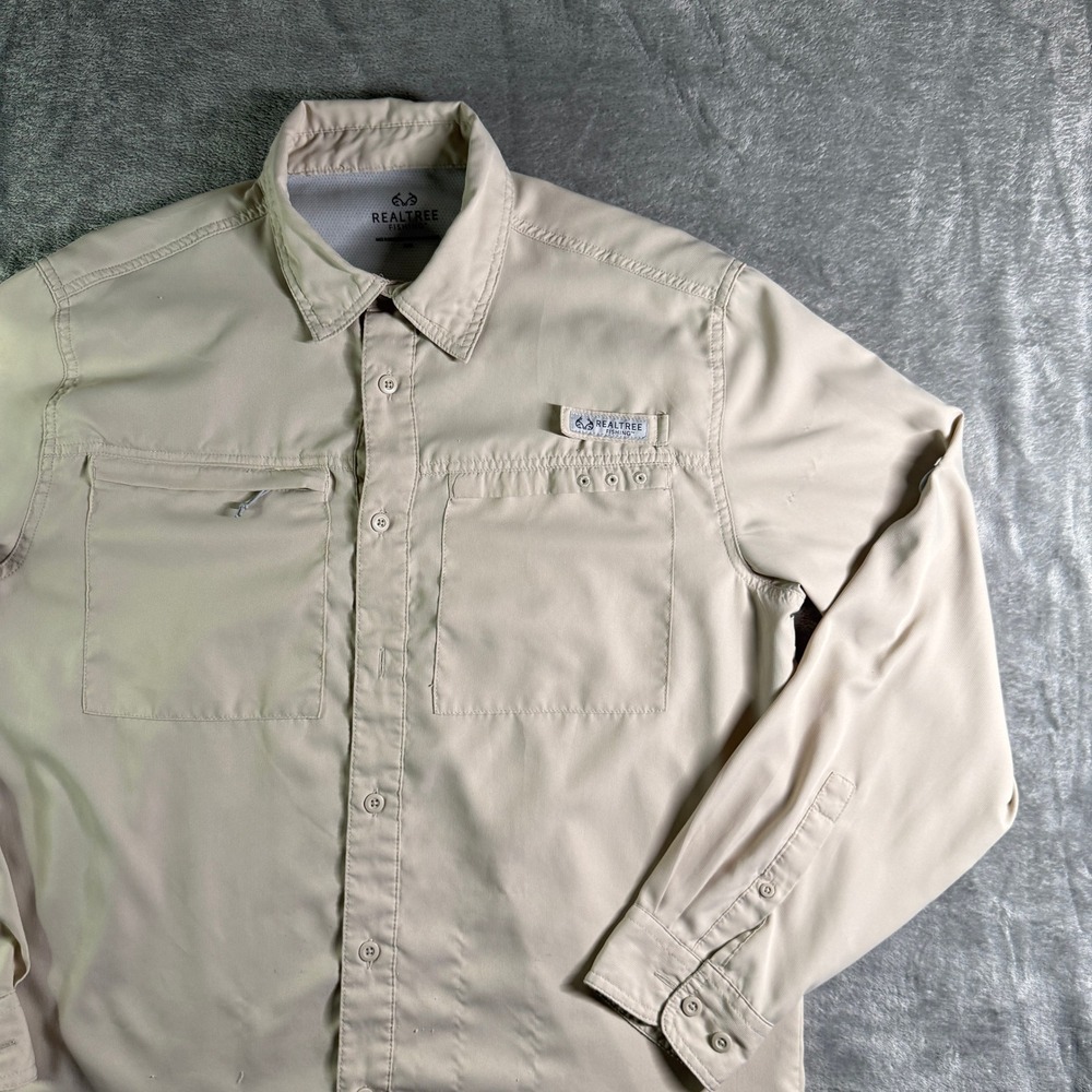 Realtree Fishing Shirt M Button Up Beige Long Sleeve Outdoor Work Wear